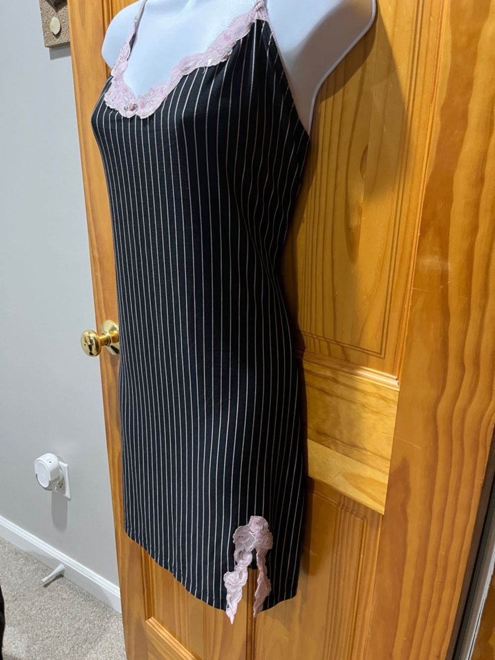 California Dynasty Black Pinstripe Sleepwear with Pink Lace Trim - Picture 5 of 9